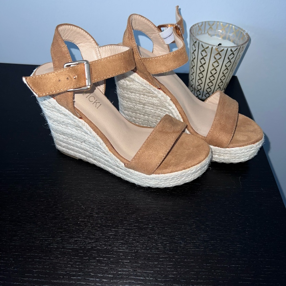 Vicki- Vicki Wedges | Khaki | Size 6